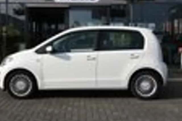 Volkswagen Up! (2013) thumbnail 6
