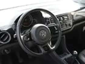 Volkswagen Up! (2013) thumbnail 10