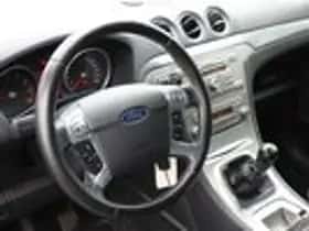Ford S-Max (2006) thumbnail 10
