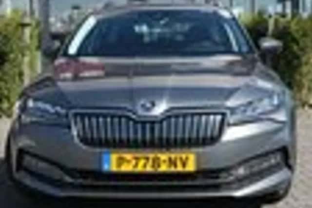 Škoda Superb (2022) thumbnail 2