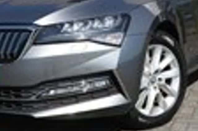 Škoda Superb (2022) thumbnail 3