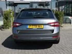 Škoda Superb (2022) thumbnail 4