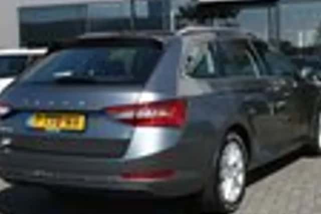 Škoda Superb (2022) thumbnail 5