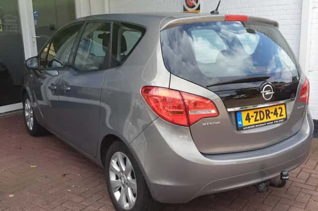 Opel Meriva (2012) thumbnail 2