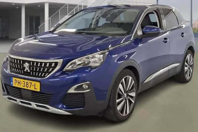 Peugeot 3008 (2017) thumbnail 4