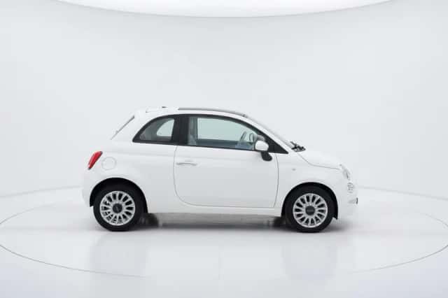 Fiat 500 (2021) thumbnail 2