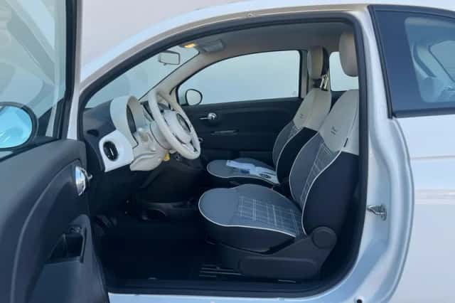 Fiat 500 (2021) thumbnail 5