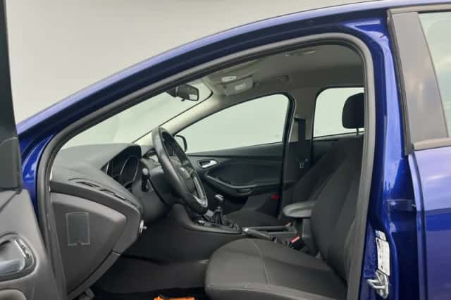 Ford Focus (2015) thumbnail 5