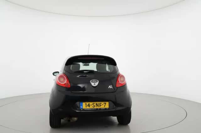 Ford Ka (2011) thumbnail 2
