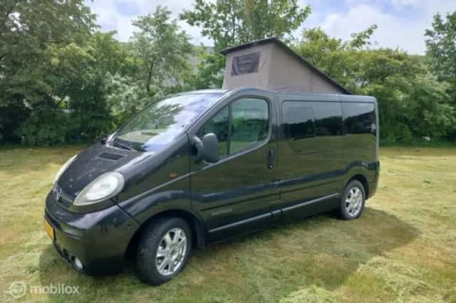 Opel Vivaro (2003) thumbnail 2
