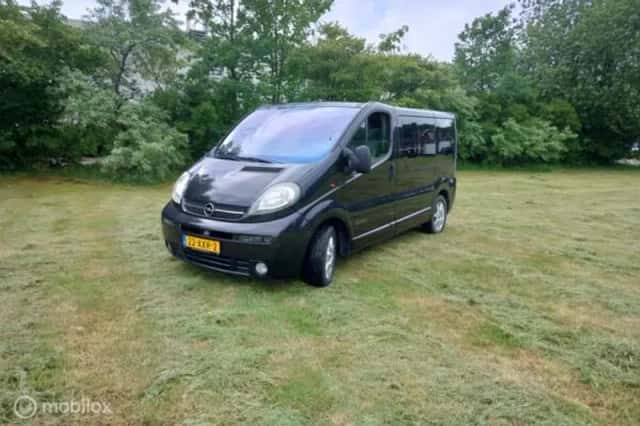 Opel Vivaro (2003) thumbnail 4