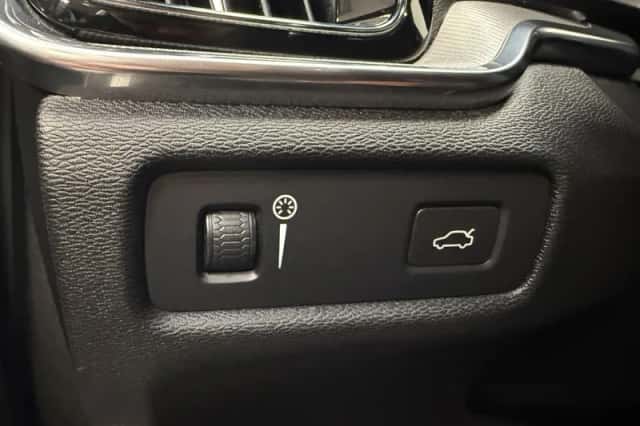 Volvo V60 (2019) thumbnail 14