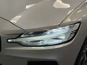 Volvo V60 (2019) thumbnail 4
