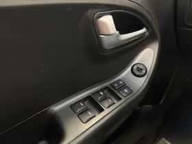 Kia Picanto thumbnail 11