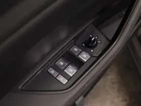 Audi e-tron (2019) thumbnail 16