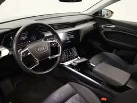 Audi e-tron (2019) thumbnail 5