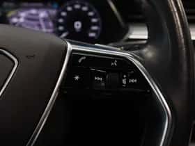Audi e-tron (2019) thumbnail 9