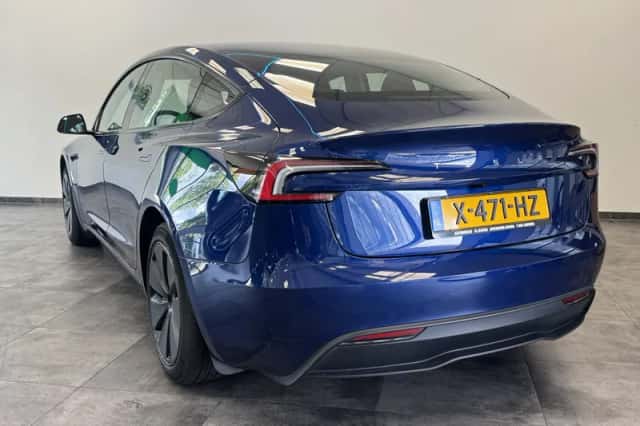 Tesla Model 3 (2023) thumbnail 5
