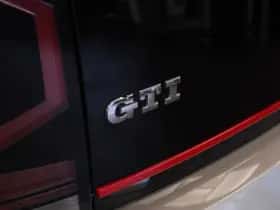 Volkswagen Up! (2018) thumbnail 25