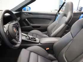 Porsche 911 (2023) thumbnail 14