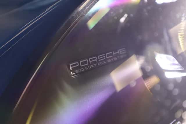 Porsche 911 (2023) thumbnail 8