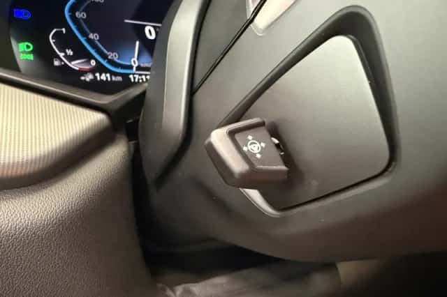 BMW X5 (2020) thumbnail 16
