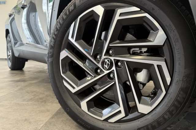 Hyundai Tucson (2025) thumbnail 4