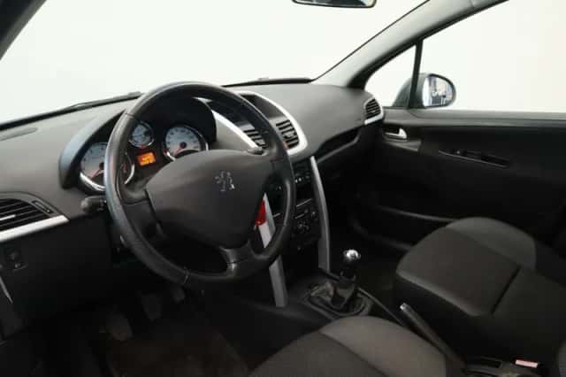 Peugeot 207 (2012) thumbnail 4
