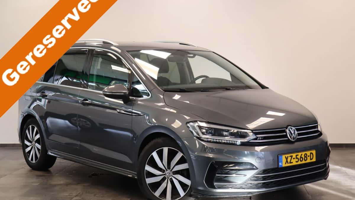 Volkswagen Touran — foto 1