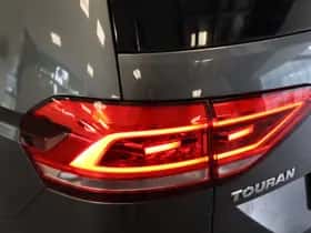 Volkswagen Touran thumbnail 5