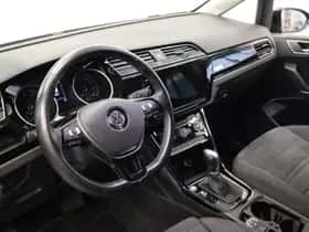 Volkswagen Touran thumbnail 9