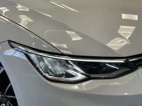 Volkswagen Golf (2021) thumbnail 4