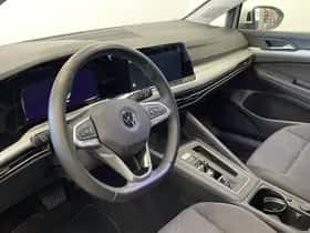 Volkswagen Golf (2021) thumbnail 6