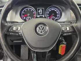 Volkswagen Golf (2015) thumbnail 11
