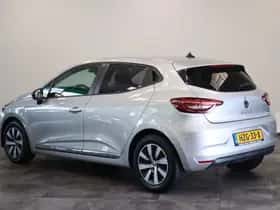 Renault Clio (2022) thumbnail 3