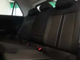 Volkswagen T-Roc (2019) thumbnail 21
