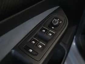 Volkswagen Golf (2023) thumbnail 12