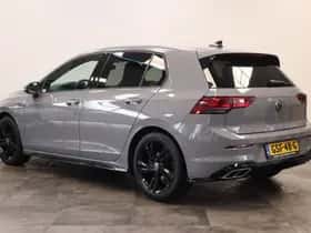 Volkswagen Golf (2023) thumbnail 3
