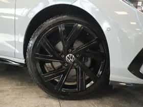 Volkswagen Golf (2022) thumbnail 5