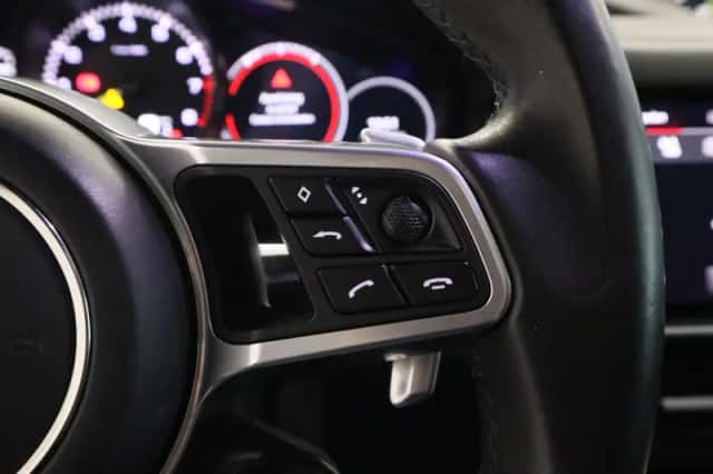 Porsche Cayenne (2021) thumbnail 10