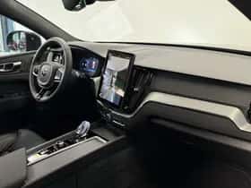 Volvo XC60 (2025) thumbnail 9