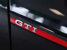 Volkswagen Golf (2022) thumbnail 5