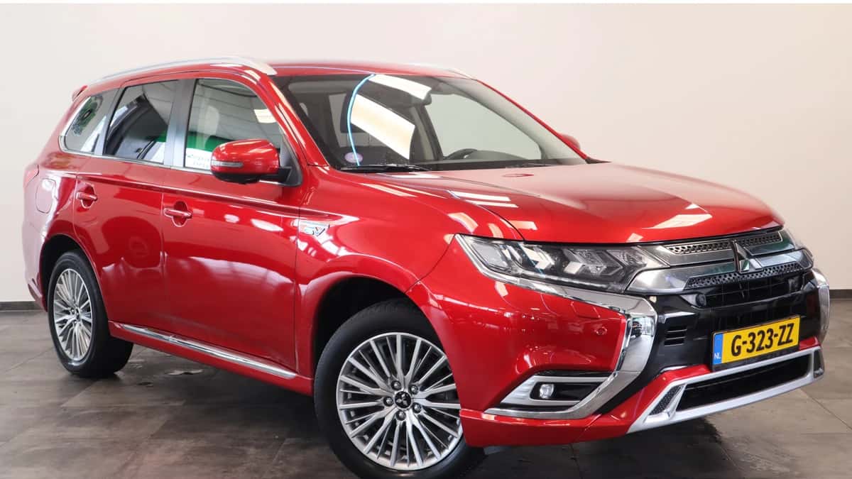 Mitsubishi Outlander — foto 1