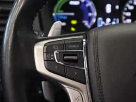 Mitsubishi Outlander thumbnail 8