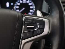 Mitsubishi Outlander thumbnail 9