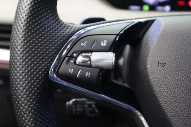 Škoda Enyaq (2021) thumbnail 11