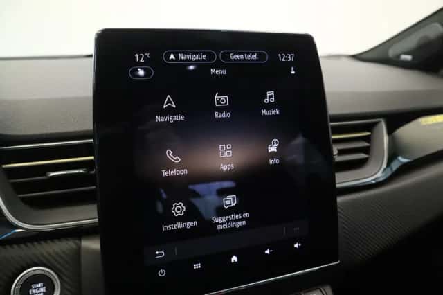 Renault Captur (2023) thumbnail 18