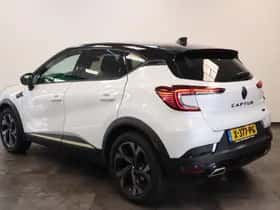 Renault Captur (2023) thumbnail 3