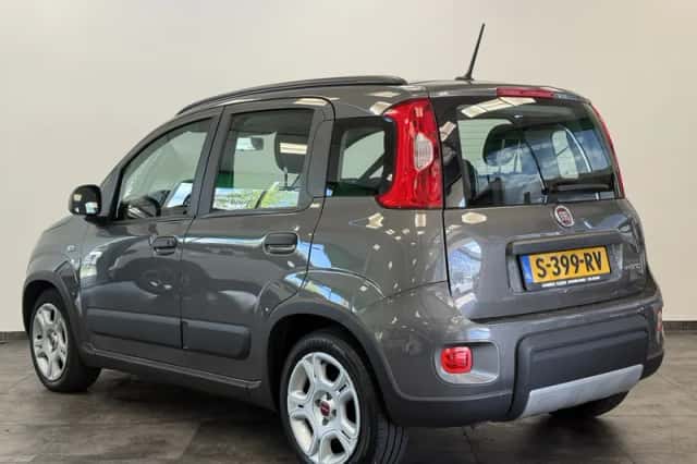 Fiat Panda (2023) thumbnail 3