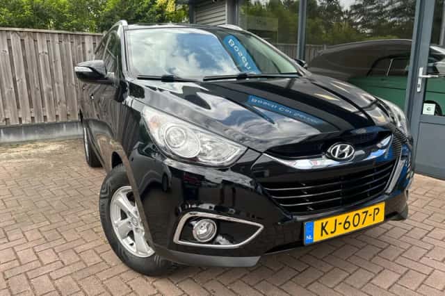 Hyundai ix35 (2013) thumbnail 2